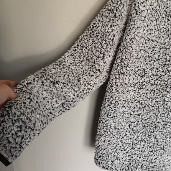 PINK by Victoria's Secret Teddy Bear Sherpa Style Pull Over Sweater Hood… - Picture 8 of 15